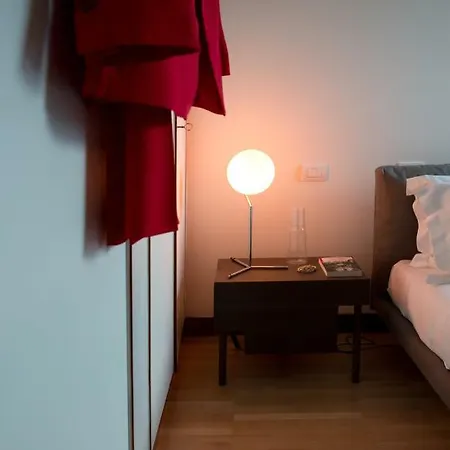 Aparthotel Domux Torre Velasca Milan