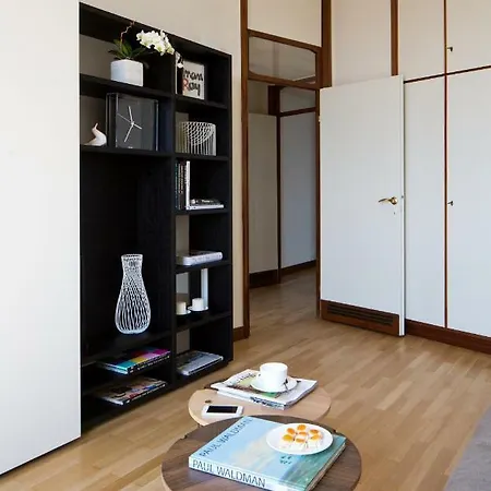 Domux Torre Velasca アパートホテル ミラノ